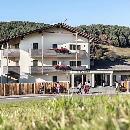 Martina Breakfast Lodge カステルロット エクステリア 写真
