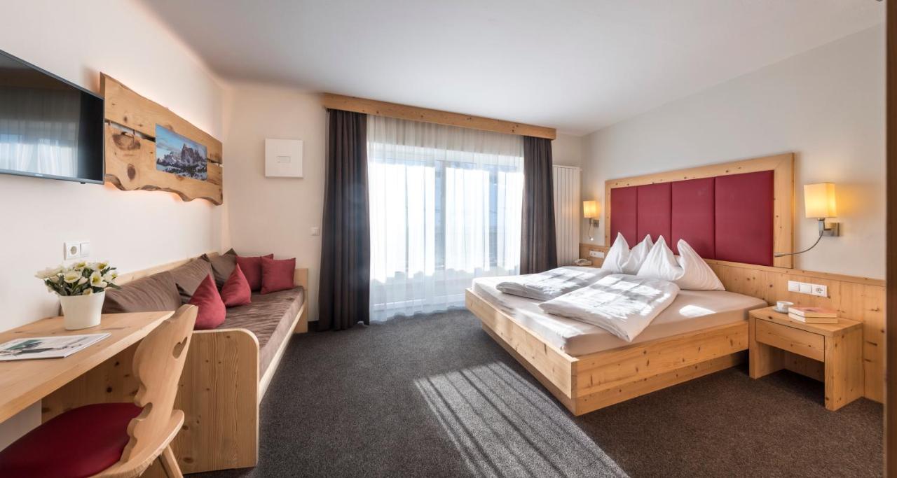 Martina Breakfast Lodge カステルロット エクステリア 写真
