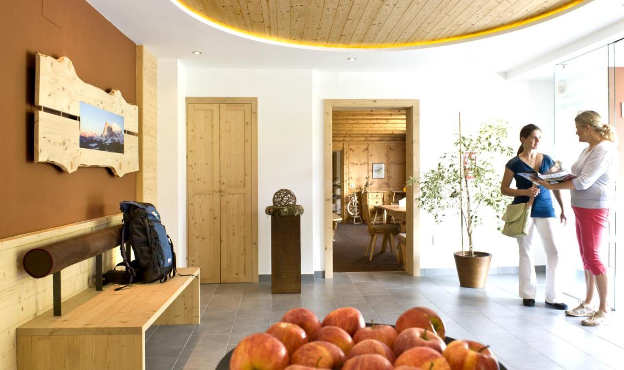 Martina Breakfast Lodge カステルロット エクステリア 写真