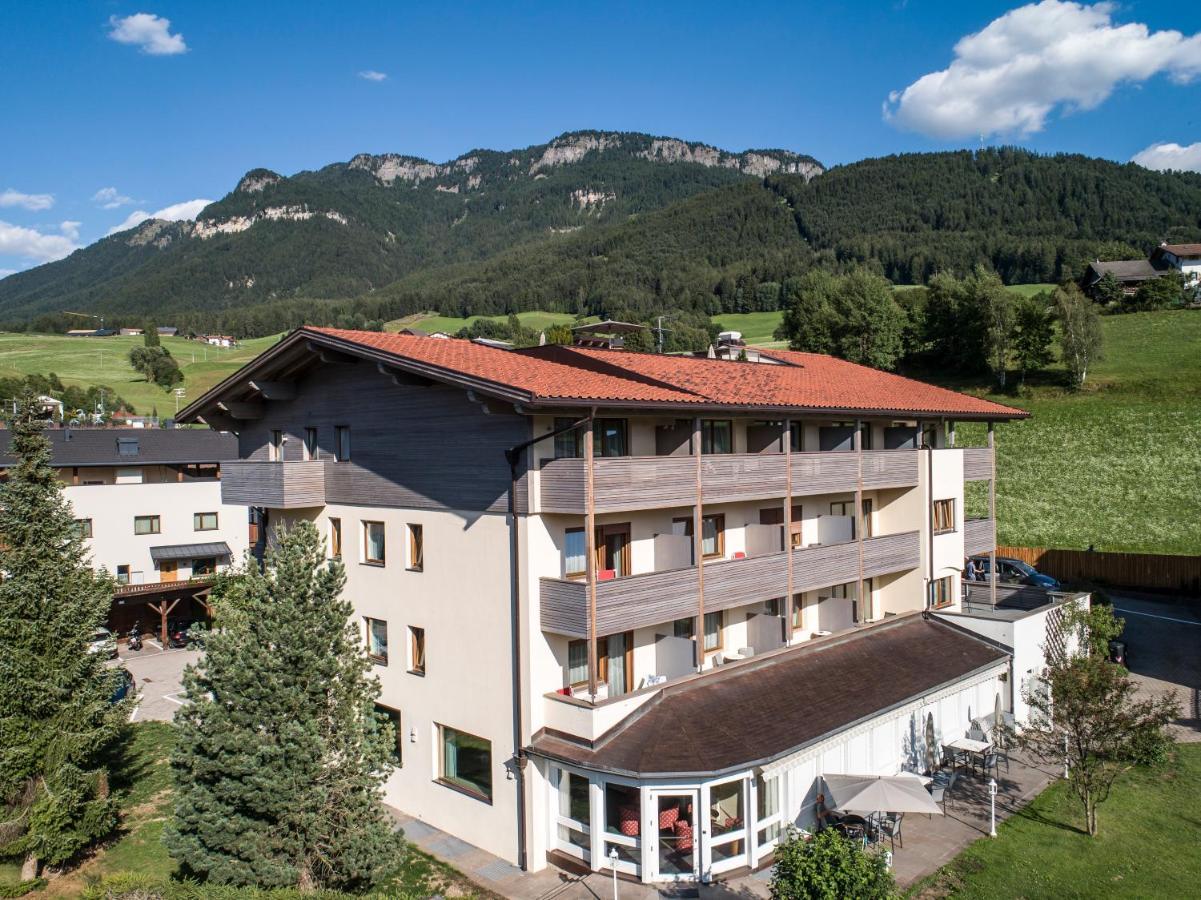 Martina Breakfast Lodge カステルロット エクステリア 写真