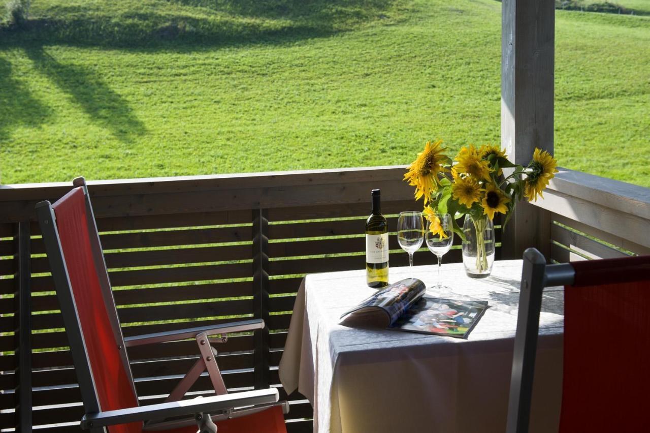 Martina Breakfast Lodge カステルロット エクステリア 写真