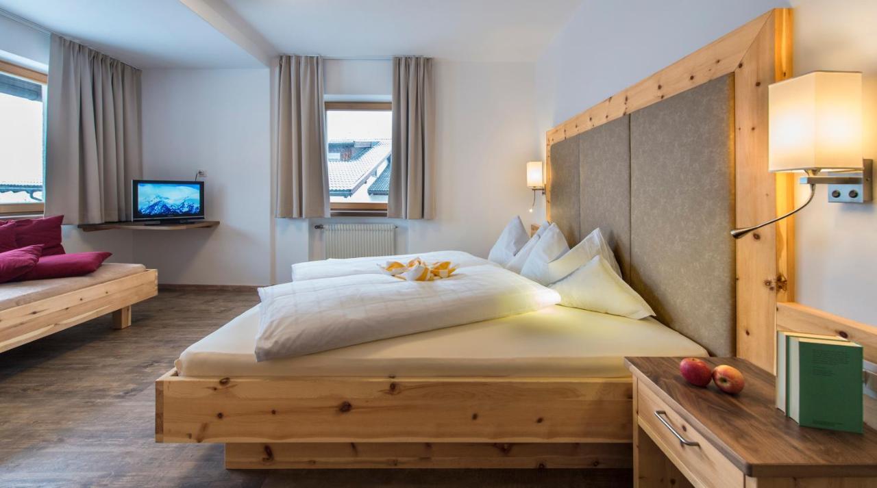 Martina Breakfast Lodge カステルロット エクステリア 写真