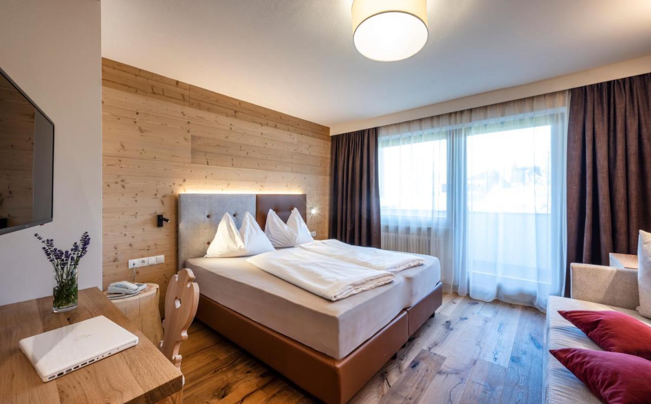 Martina Breakfast Lodge カステルロット エクステリア 写真