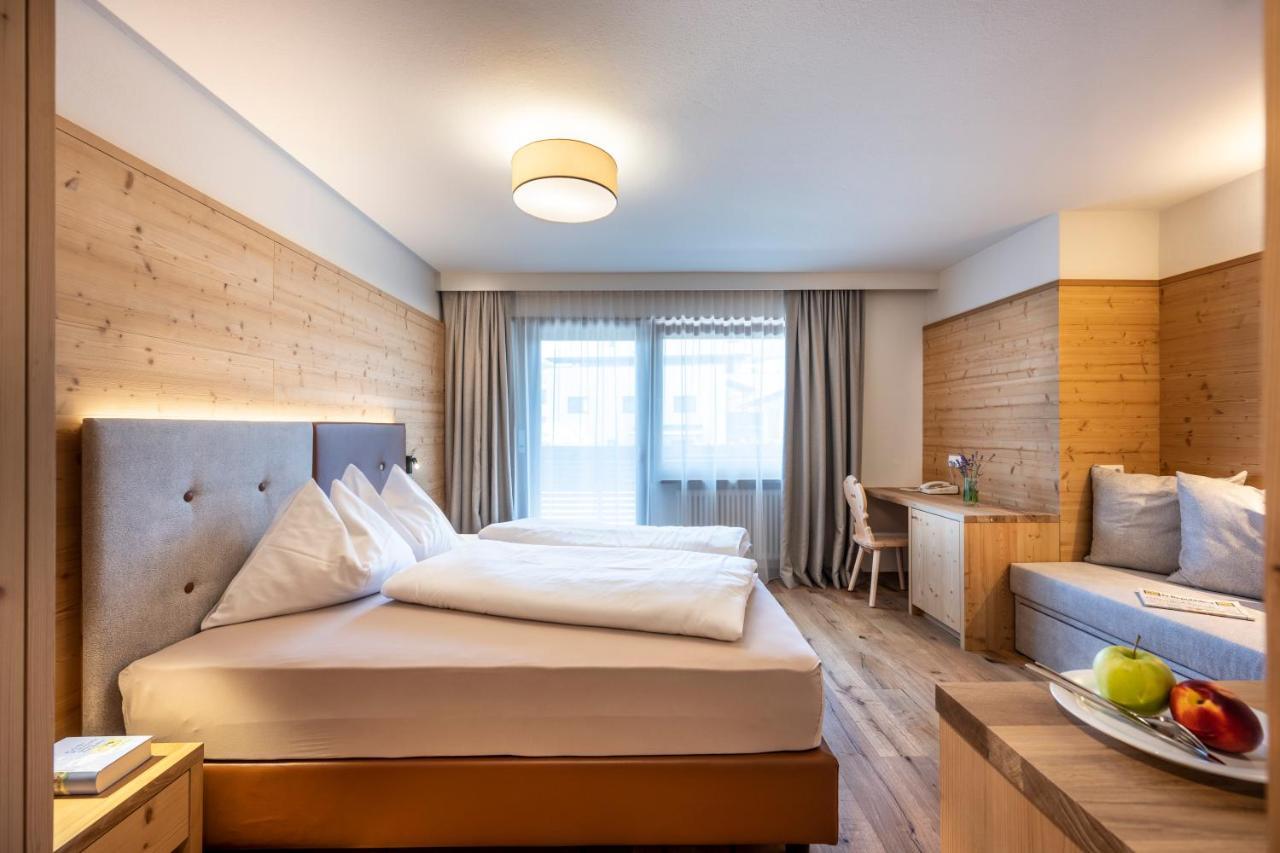 Martina Breakfast Lodge カステルロット エクステリア 写真