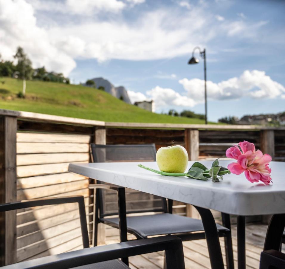 Martina Breakfast Lodge カステルロット エクステリア 写真